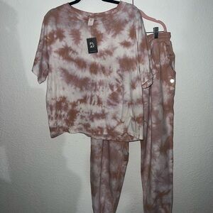 Rylee + Cru Tie-Dye Jogger Set